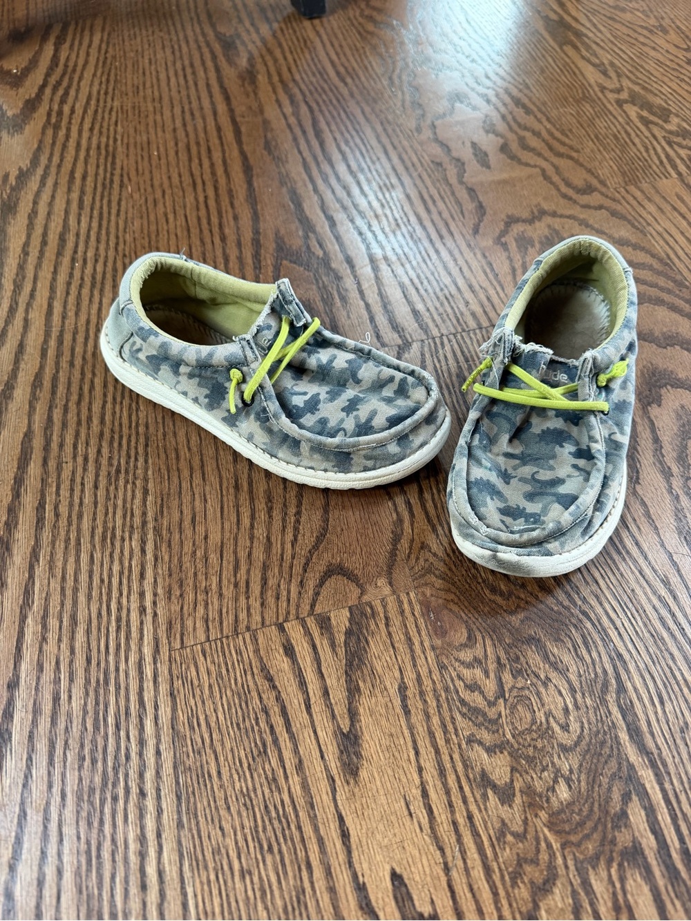 Youth 2 hey dudes slip on shoes